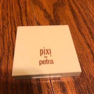 PIXIE BY PETRA- CONTOUR POWDER